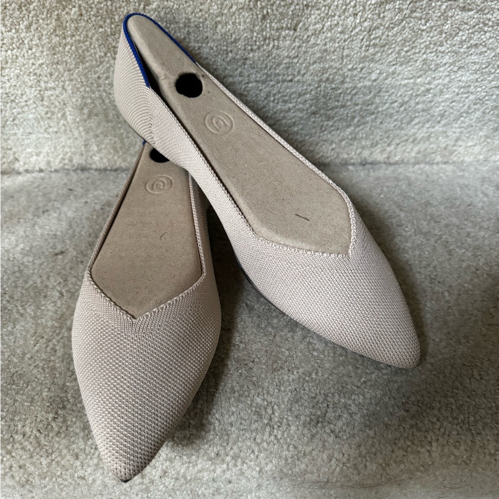 New Authentic Rothy’s Original Points Flat In Ecru Si… Gem